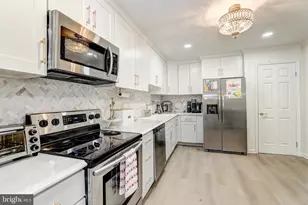 64 River Oaks Cir, Baltimore, MD 21208 - Photo 10