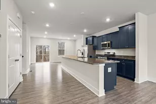 304 Sweetbay Rd, Essex, MD 21221 - Photo 8