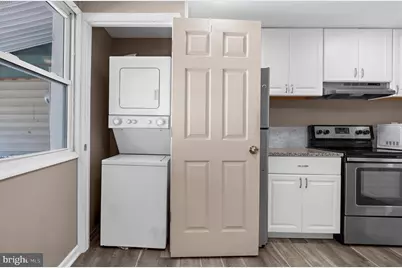 319 Bigley Avenue, Baltimore, MD 21227 - Photo 6