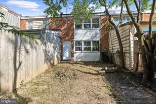 319 Bigley Ave, Baltimore, MD 21227 - Photo 20