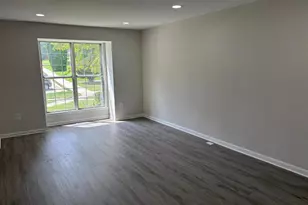 18 Hiddencreek Ct, Owings Mills, MD 21117 - Photo 4