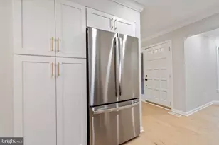 12 River Oaks Cir, Baltimore, MD 21208 - Photo 10