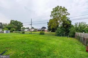 1406 Glenwilde Rd, Baltimore, MD 21228 - Photo 32