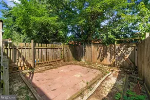 17 Chadford Ct, Baltimore, MD 21220 - Photo 32
