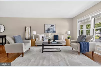2112 Folkstone Road, Lutherville Timonium, MD 21093 - Photo 2