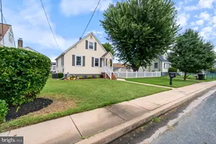 402 Bayside Dr, Baltimore, MD 21222 - Photo 10