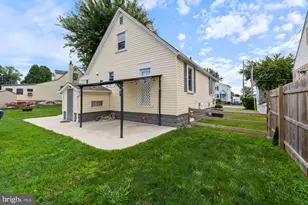 402 Bayside Dr, Baltimore, MD 21222 - Photo 14