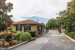 20 Alanbrooke Ct, Towson, MD 21204 - Photo 24