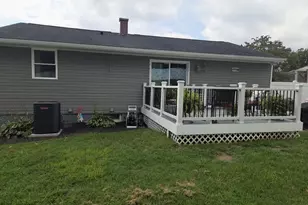 214 Highmeadow Rd, Reisterstown, MD 21136 - Photo 2