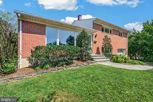 4 Pickett Garth, Lutherville Timonium, MD 21093 - Photo 2