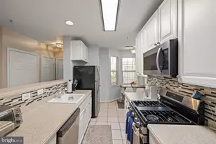 9665 Devedente Dr, Owings Mills, MD 21117 - Photo 20