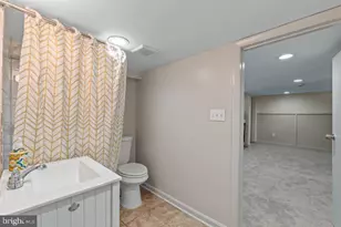237 3rd Ave, Baltimore, MD 21227 - Photo 34