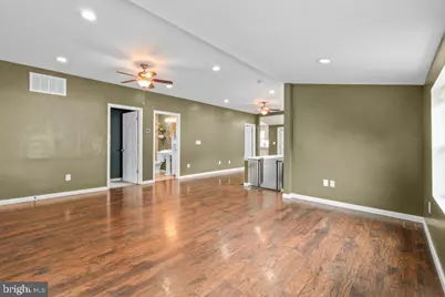 237 3rd Avenue, Baltimore, MD 21227 - Photo 8