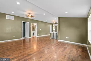237 3rd Ave, Baltimore, MD 21227 - Photo 8