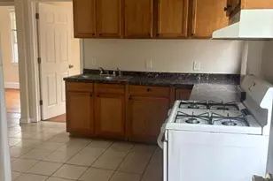 25 Egges Ln, Baltimore, MD 21228 - Photo 4