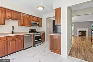 24 Southwark Bridge Way, Lutherville Timonium, MD 21093 - Photo 10
