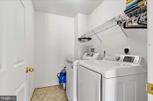 10 Carmichael Ct, Baltimore, MD 21228 - Photo 18