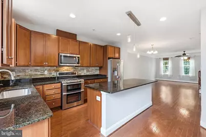 37 Meridian Lane, Towson, MD 21286 - Photo 4