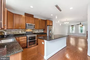 37 Meridian Ln, Towson, MD 21286 - Photo 4