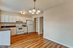 73 Chelmsford Ct, Middle River, MD 21220 - Photo 8