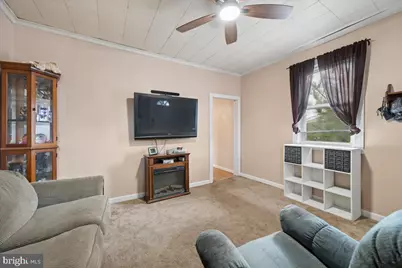 111 4th Avenue, Baltimore, MD 21227 - Photo 8