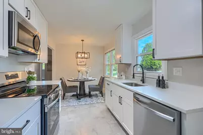 4625 Chickory Hill Lane, Baltimore, MD 21208 - Photo 10