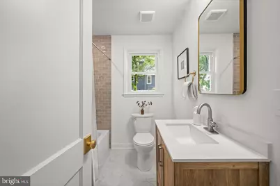 210 4th Avenue, Baltimore, MD 21227 - Photo 22