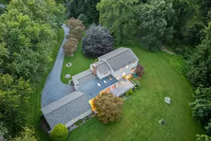5A Dellwood Ct, Cockeysville, MD 21030 - Photo 2