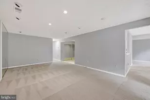 13 Pipe Hill Ct, Baltimore, MD 21209 - Photo 16