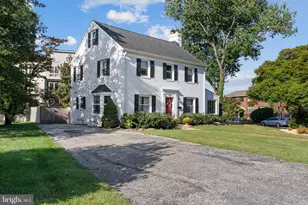 912 Locustvale Rd, Towson, MD 21204 - Photo 4