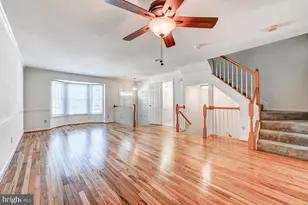 926 Hidden Moss Dr, Cockeysville, MD 21030 - Photo 8