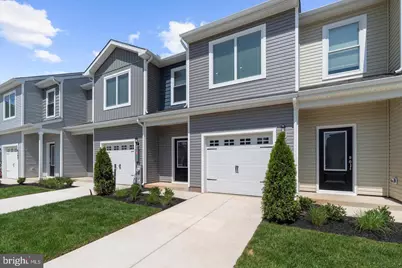 8133 Bartholomew Court, Baltimore, MD 21206 - Photo 2