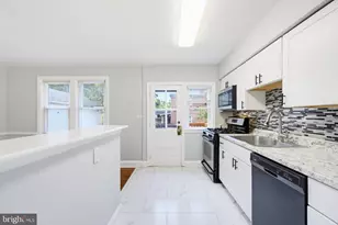 726 Edmondson Ave, Catonsville, MD 21228 - Photo 12