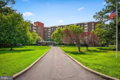 7 Slade Avenue #519, Pikesville, MD 21208 - Photo 2