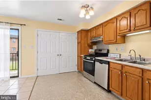 2613 Hallam Ct, Windsor Mill, MD 21244 - Photo 4