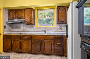 5809 N Hazelwood Ave, Baltimore, MD 21206 - Photo 4