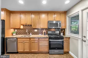 30 Shady Nook, Baltimore, MD 21228 - Photo 8