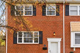 957 Stormont Cir, Baltimore, MD 21227 - Photo 1