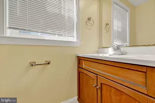 2501 Parkview Rd, Baltimore, MD 21207 - Photo 16