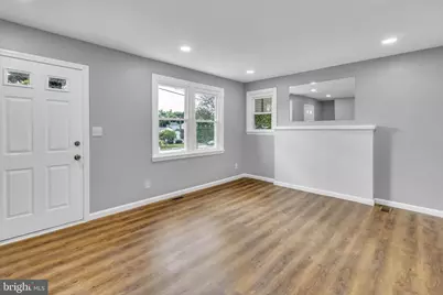 574 Edmondson, Baltimore, MD 21228 - Photo 6