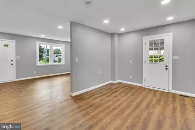 574 Edmondson, Baltimore, MD 21228 - Photo 10