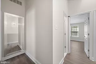 122 Courtland Woods Cir, Pikesville, MD 21208 - Photo 22