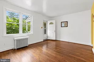 921 Maiden Choice Ln, Baltimore, MD 21229 - Photo 2