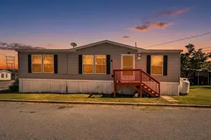 52 Vista Mobile Dr, Dundalk, MD 21222 - Photo 2