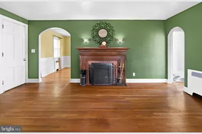 4211 Kensington Road, Baltimore, MD 21229 - Photo 8