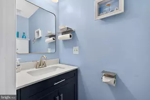 4415 Todd Point Ln, Baltimore, MD 21219 - Photo 18