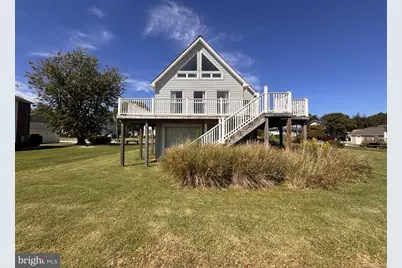 9011 Chesapeake Avenue, Sparrows Point, MD 21219 - Photo 2