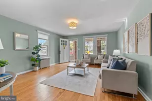 10 Sanford Ave, Catonsville, MD 21228 - Photo 4