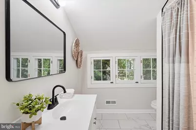 1 Glenwood Avenue, Baltimore, MD 21228 - Photo 28
