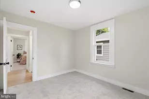 1 Glenwood Ave, Baltimore, MD 21228 - Photo 24